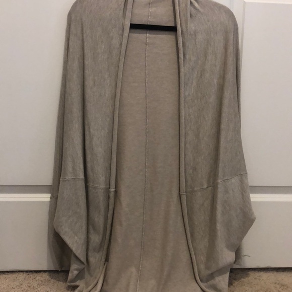 Zara Sweaters - Zara knit kimono